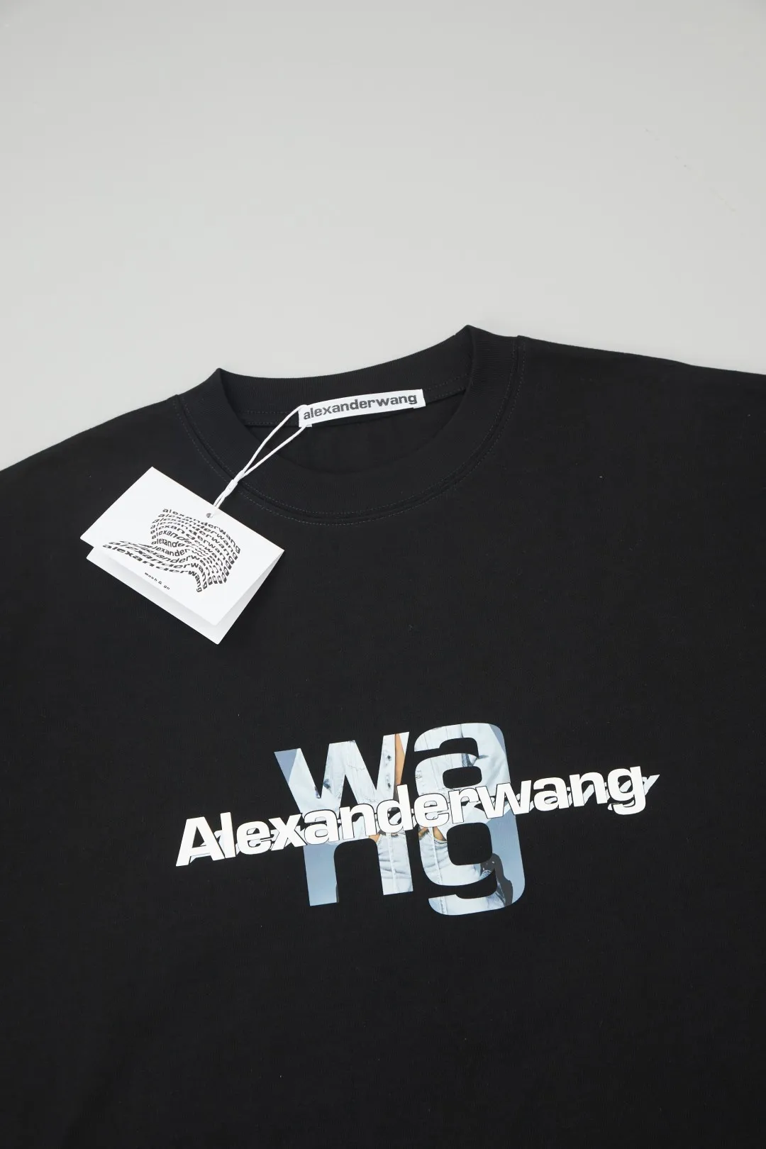 ALEXA 🆕25SS New Arrival 100% 32 1X 1 ：White/Black/Gray Size：S/M/L/XL